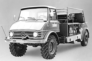 Foto von einem Unimog mit TORKRET Logo